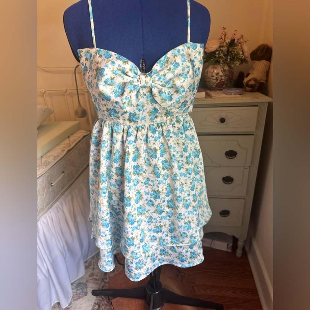 Blue flowery dress with bow